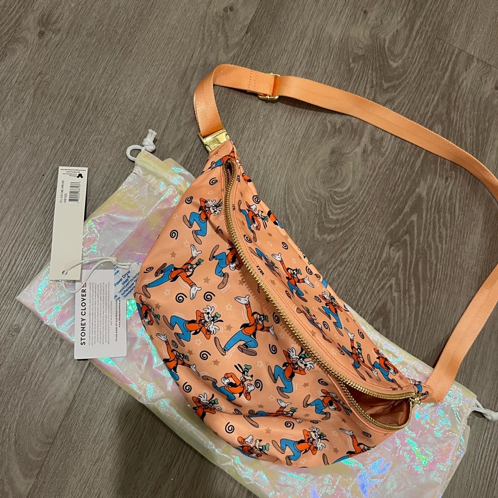 Stony Clover Lane Disney goofy jumbo fanny pack